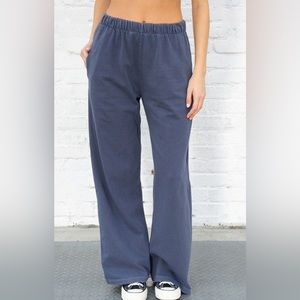 Brandy Melville anastasia straight leg sweatpants